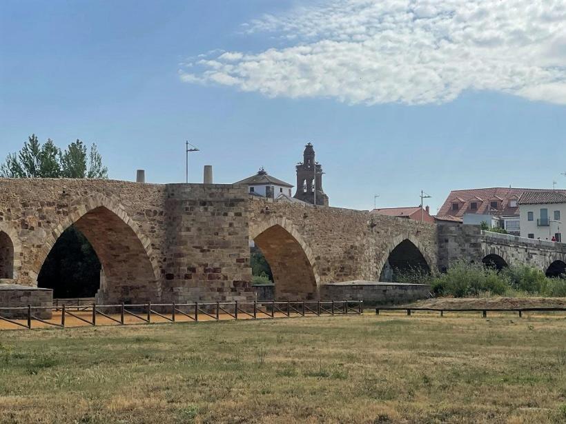 B&B Puente De Orbigo Hospital de Órbigo エクステリア 写真